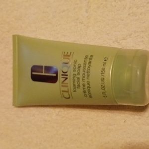 Clinique foaming sonic facial soap